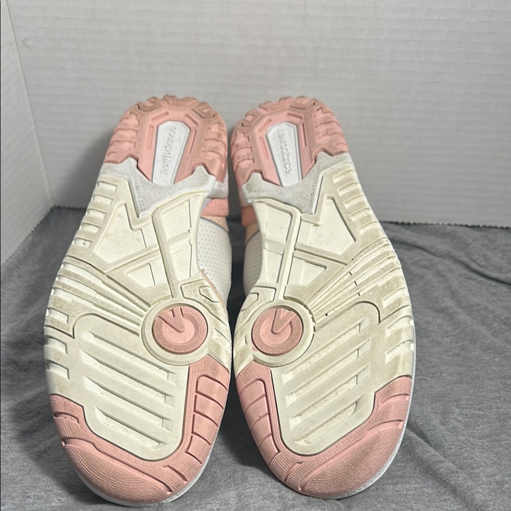 New Balance White and Pink Sneakers - Picture 8 of 8